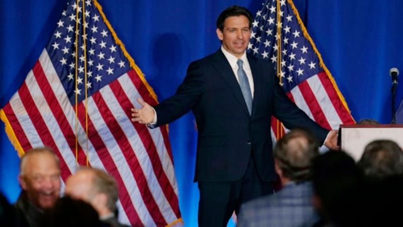 Floridas Gouverneur Ron DeSantis (Bild: AP/Charles Krupa)