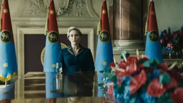 Kate Winslet in „The Regime“, das vom neuen Modell gefördert wurde. (Bild: HBO)