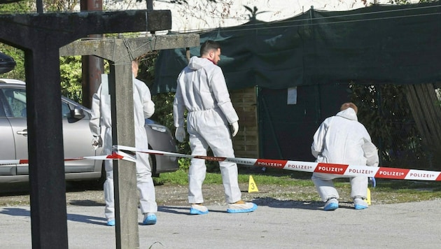 Die schreckliche Tat hatte sich vergangenen Samstag im Grazer Bezirk Wetzelsdorf ereignet. Zwei Menschen kamen dabei ums Leben. (Bild: Christian Jauschowetz)