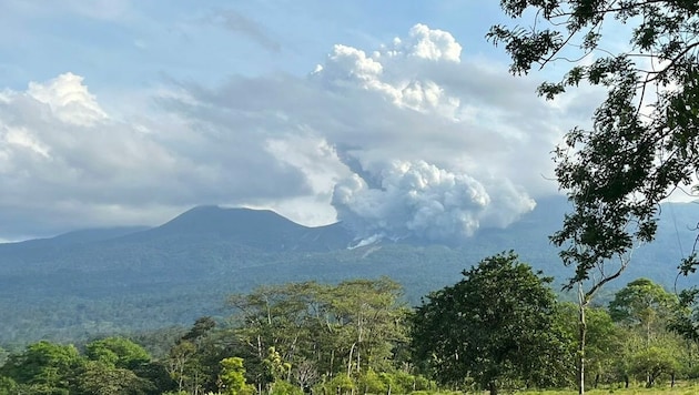 In Costa Rica ist am Freitag der Vulkan Rincón de la Vieja ausgebrochen. (Bild: CNE Costa Rica)