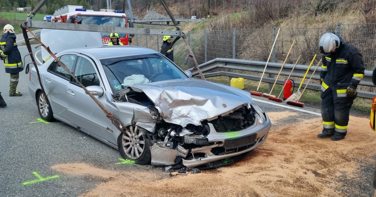 Drei Verletzte - Alko-Lenker Verursacht Frontal-Crash In Tirol | Krone.at