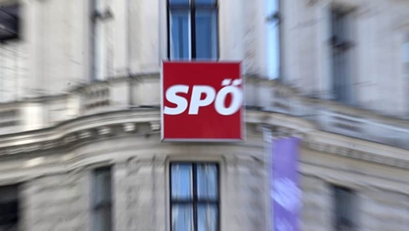 Am Montag startete die SPÖ-Mitgliederbefragung über die Bundesparteiführung. (Bild: APA/ROLAND SCHLAGER)