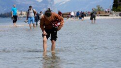 Derzeit kann man zu Fuß vom Hauptland zur Insel San Biagio gelangen. (Bild: AP)