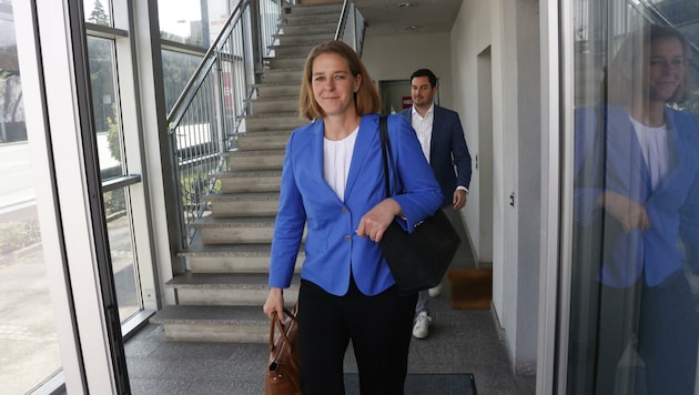 Andrea Klambauer verlässt die „Neosphäre“ - die Geschäftsstelle der Partei. Sie wird sich in der Zukunft beruflich wieder in der Privatwirtschaft umschauen. (Bild: Tschepp Markus)