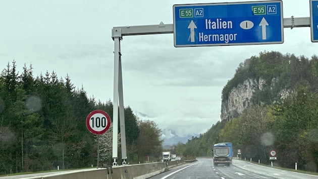 Ein Bild vom Mini-Hunderter auf der Südautobahn bei Villach-Warmbad. (Bild: Wallner Hannes)