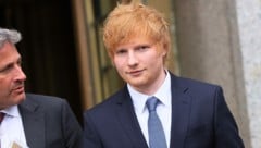 Ed Sheeran vor dem Gericht in New York (Bild: APA/Getty Images via AFP/GETTY IMAGES/Michael M. Santiago)