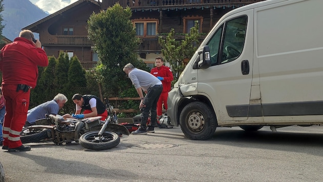 Neben dem Notarzt waren die Besatzung des Notarzthubschraubers und zweier Rettungswägen im Einsatz. (Bild: zoom.tirol)