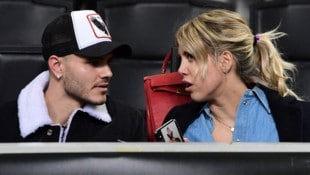 Wanda Nara (re.) mit Mauro Icardi (Bild: APA/AFP/Miguel MEDINA)