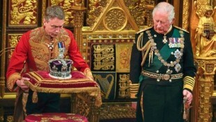 Carlos finalmente será coronado rey el sábado, a la edad de 74 años. (Imagen: ALASTAIR GRANT / AFP / picturedesk.com)