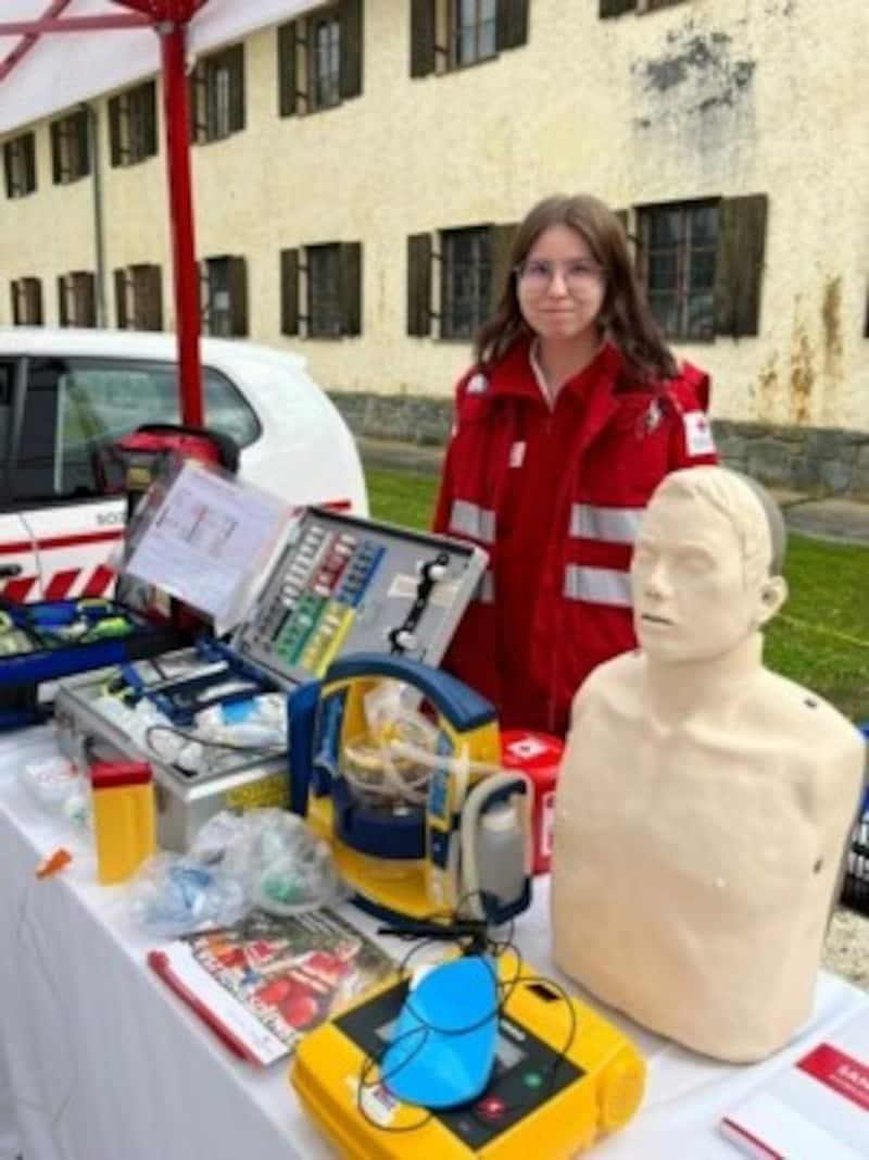 Rettungssanitäterin Lina Sadovnik (Bild: Alexander Schwab)