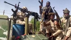 Im Sudan haben die beiden Konfliktparteien - die Armee und die RSF-Miliz (das Bild zeigt Kämpfer) am Donnerstag eine Verlängerung ihrer Feuerpause angekündigt. (Bild: AFP/ Rapid Support Forces (RSF))