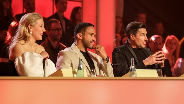 Cesar Sampson unterstützte die Jury in der Vorwoche. Diese Woche kommt eine bekannte Schauspielerin. (Bild: ORF)