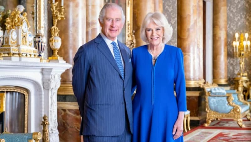 König Charles und Königin Camilla (Bild: APA/Hugo Burnand/Buckingham Palace via AP)