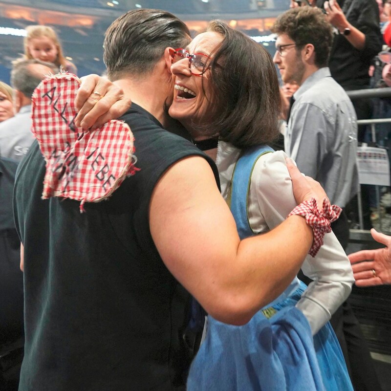 Andreas Gabalier mit Mama Huberta (Bild: Sepp Pail)