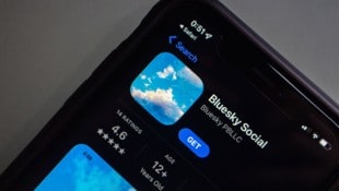 Bluesky kommt nun auf 14,5 Millionen Nutzer und ist damit immer noch deutlich kleiner als X. (Bild: stock.adobe.com)