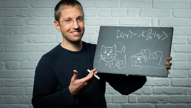 Florian Aigner aus Linz ist einer der besten Wissenschaftserklärer des Landes. Bei der „Science Night“ tritt er mit Martin Moder auf. (Bild: Gianmaria Gava/Brandstätter Verlag)