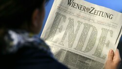 Das Ende der gedruckten „Wiener Zeitung“ war bereits besiegelt, nun schlägt der VÖZ eine Herausgabe durch den ORF vor. (Bild: APA/HARALD SCHNEIDER)