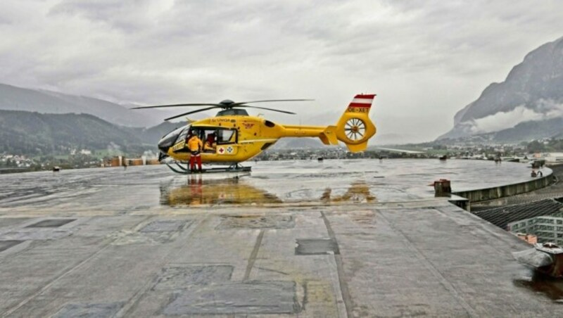 Während des „Krone“-Lokalaugenscheins landet ein Hubschrauber. (Bild: Johanna Birbaumer)