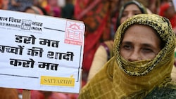 Vor allem in Indien ist das Problem mit Kinderehen noch sehr groß - es regt sich aber zunehmend Widerstand. (Bild: AFP/Sajjad HUSSAIN)