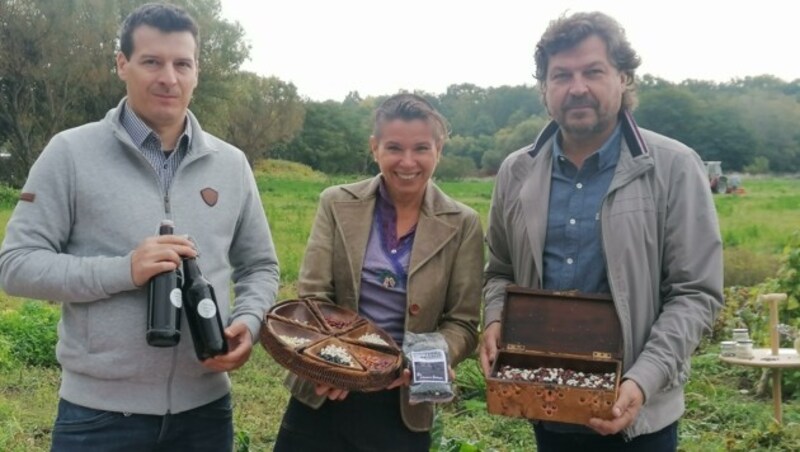 Harald Strassner, Uschi Zezelitsch und Roland Pöttschacher sind „Bohna Bista local hub“. (Bild: Bohna Vista local hub/ Zezelitsch)