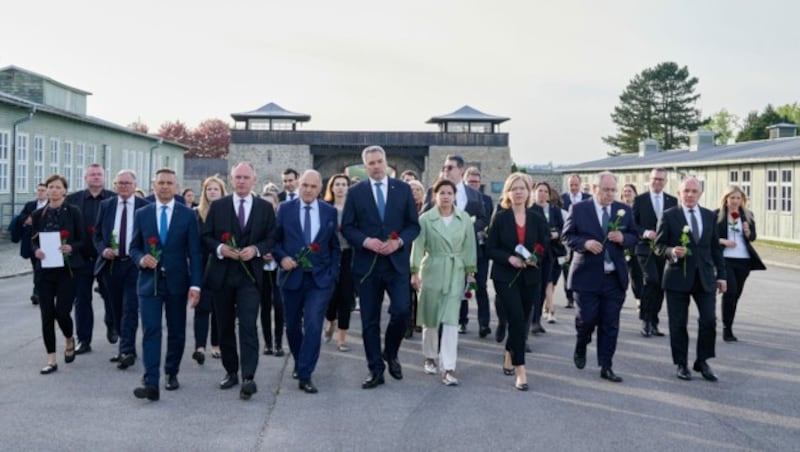 Österreichs Politikerinnen und Politiker zum 78. Jahrestag der Befreiung des Konzentrationslagers Mauthausen (Bild: BMI/Karl Schober)