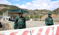 Grenzkontrolle in Bergkarabach