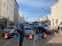 Naschmarkt und Umgebung, Praterstern oder die Ringstraße waren in der Vergangenheit beliebte Ziele der Klimakleber. (Bild: Letzten Generation AT)