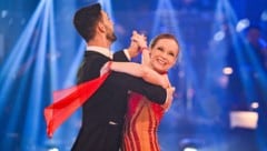 Sie gewann die letzte Staffel „Dancing Stars“, aber ihr Tanzbein ist eingerostet. Da hilft Missy May nur eine Sache: üben, üben und nochmals üben. (Bild: ORF)