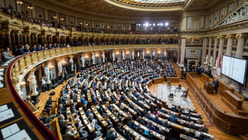 Der historische Bundesversammlungssaal im Parlament (Bild: APA/GEORG HOCHMUTH)