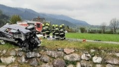 Der Verdächtige versuchte sich durch einen Unfall das Leben zu nehmen. (Bild: Feuerwehr St.Lorenzen im Paltental)