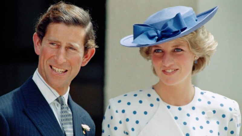 Prinz Charles mit seiner damaligen Frau Prinzessin Diana1985 (Bild: ASSOCIATED PRESS)