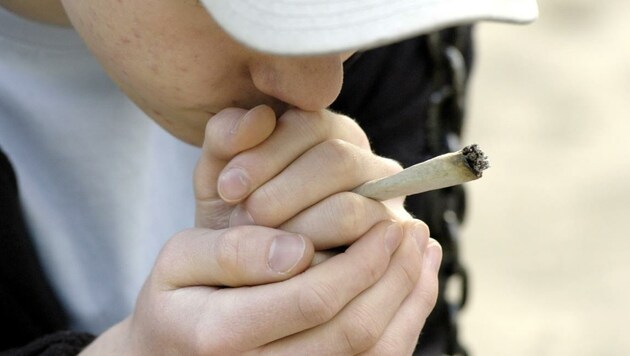 Noch gibt es auch in Deutschland rechtliche Hürden, um legal einen Joint zu rauchen. (Bild: www.VIENNAREPORT.at Volkmar Schulz)