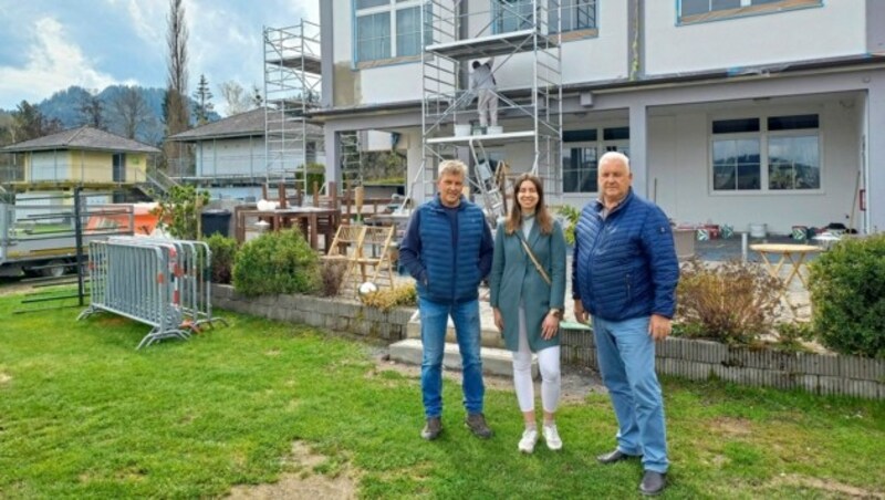 Viel los ist am Längsee im großen Gemeindebad, wo derzeit auch das Seegasthaus hergerichtet wird. (Bild: Kurz Gernot)