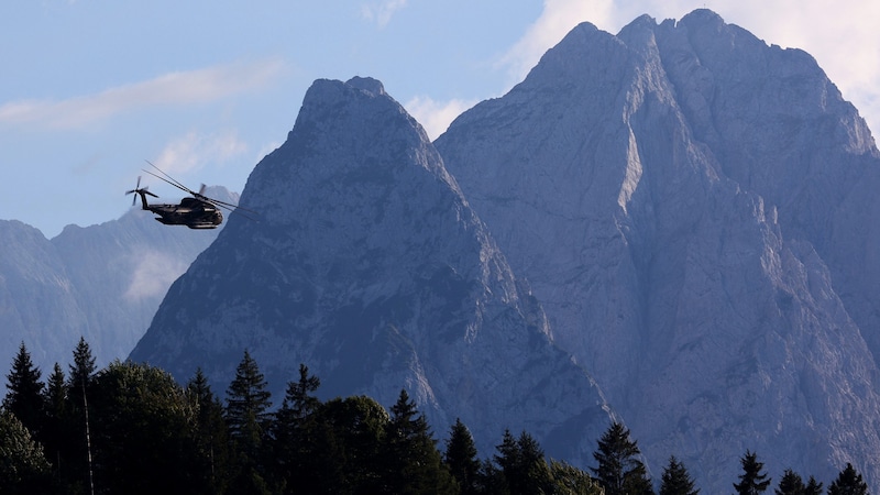 Die Zugspitze in Deutschland (Archivbild) (Bild: Ronny Hartmann / AFP)