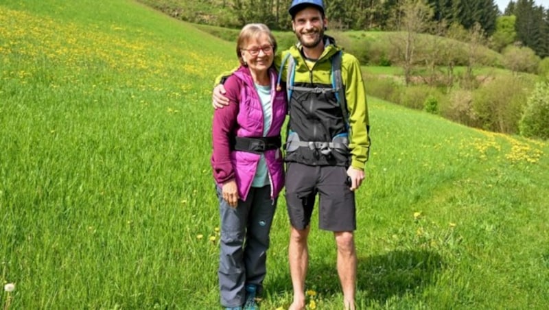 Johannes Kronegger mit Mama Gertrude. (Bild: Dostal Harald)