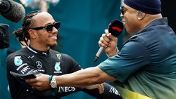 Lewis Hamilton (li.) gefiel die Show mit LL Cool J. (Bild: APA/Getty Images via AFP/GETTY IMAGES/Chris Graythen)