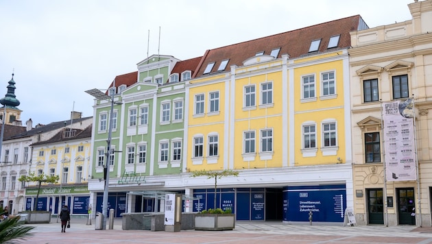 Am Areal des ehemaligen Möbelhauses ist auf knapp 10.000 m² ein „urbanes Stadtquartier“ geplant. (Bild: Molnar Attila)