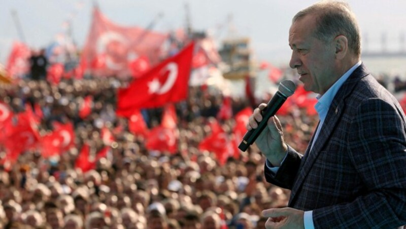 Kann Recep Tayyip Erdogan genug Wähler mobilisieren? (Bild: APA/AFP/Press Office of the Presidency of Turkey/HANDOUT)