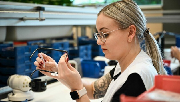 La producción de gafas de la empresa familiar emplea a 39 personas.  (Imagen: Markus Wenzel)