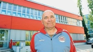 El maestro de escuela primaria y entrenador de fútbol Richard Cieslar ajusta cuentas con el sistema escolar (Imagen: Klemens Groh)