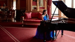 Prinzessin Kate verzaubert die Eurovision-Fans am Klavier. (Bild: APA/AFP/KENSINGTON PALACE/Alex BRAMALL)