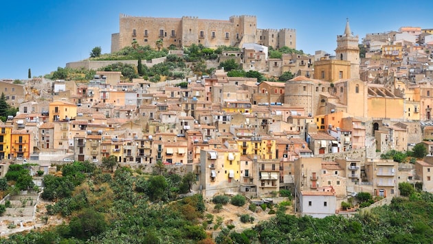 Traum-Domizil in Italien wie hier auf dem Bild auf Sizilien? Möglich, aber mit einigen Tücken. (Bild: Ingo Schulz / imageBROKER / picturedesk.com)