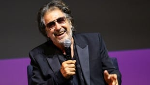 Eine Legende, die seit mehr als 50 Jahren das Schauspiel in Hollywood prägt: der New Yorker Al Pacino. (Bild: APA/Getty Images via AFP/GETTY IMAGES/Dimitrios Kambouris)
