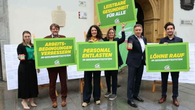 Auch die Grünen zeigten sich vor dem heutigen Landtag aktivistisch (Bild: Grüne Stmk)