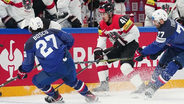 Henrik Neubauer (M.) glänzt bei der WM auch fürs heimische Team. (Bild: Pavel Golovkin)