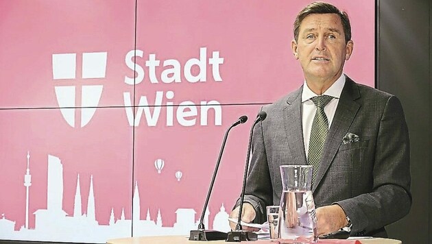 Wiens Finanzstadtrat Peter Hanke freut sich über satte Einnahmen. Damit werden Schulden getilgt. (Bild: Holl Reinhard)