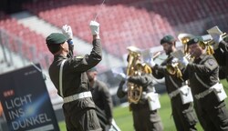 Kärntens Militärmusiker freuen sich auf das „Heimspiel“ im Wörthersee-Stadion. (Bild: Laura Heinschink)