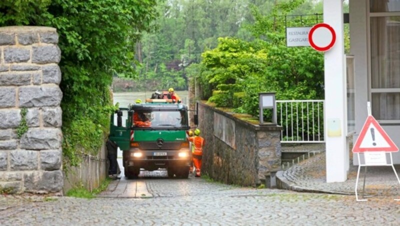 Der Hochwasserschutz der FF Schärding steht bereit. (Bild: Pressefoto Scharinger © Daniel Scharinger)