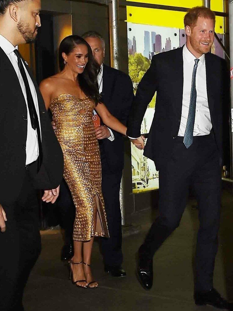 Herzogin Meghan und Prinz Harry besuchten am Dienstagabend die „Women of Vision Awards“ in New York. Danach kam es zu einem Zwischenfall mit Paparazzi. (Bild: www.PPS.at)