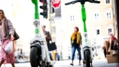 Eine Salzburgerin (36) lenkte ihren E-Scooter mit 2,7 Promille und kam in Itzling zu Sturz (Bild: Einöder Horst)